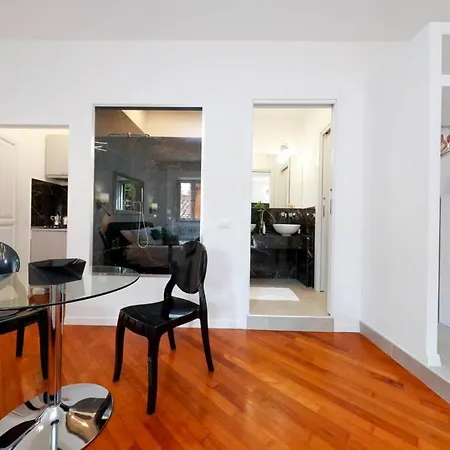 Pantheon Amazing Jacuzzi روما